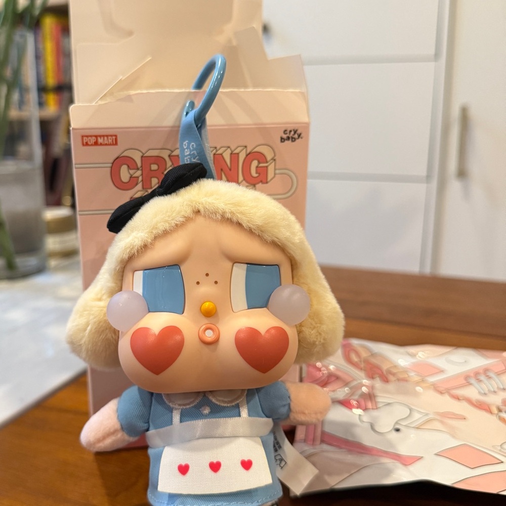 Authentic Pop Mart CRYBABY Crying Again Series-Vinyl Face Plush - She’s Alice - Picture 6 of 7